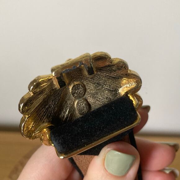Vintage Mimi D Gold Plated Leaf Black Velvet 1976 Interlocking Belt - Picture 3 of 3